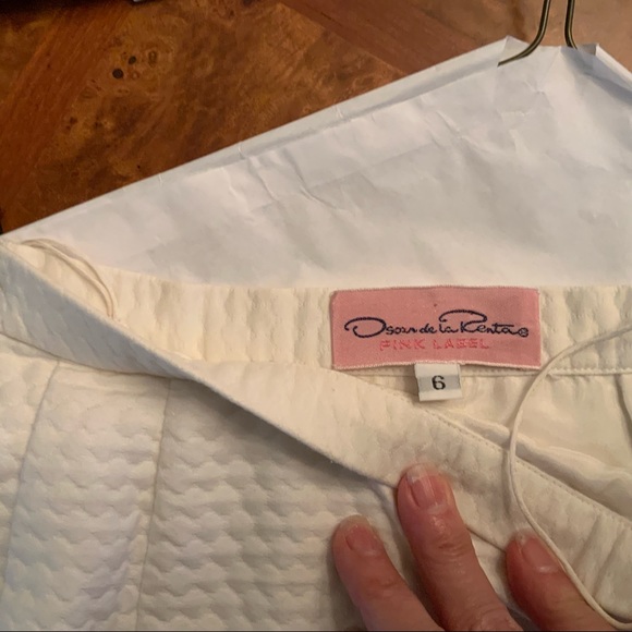 Oscar de la Renta Suit - Picture 5 of 6